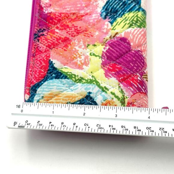 Vera Bradley SUPER-BLOOM RFID Abstract Floral zip around fabric Wallet - Picture 6 of 8